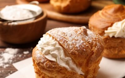 Cream Puffs with Vanilla Filling